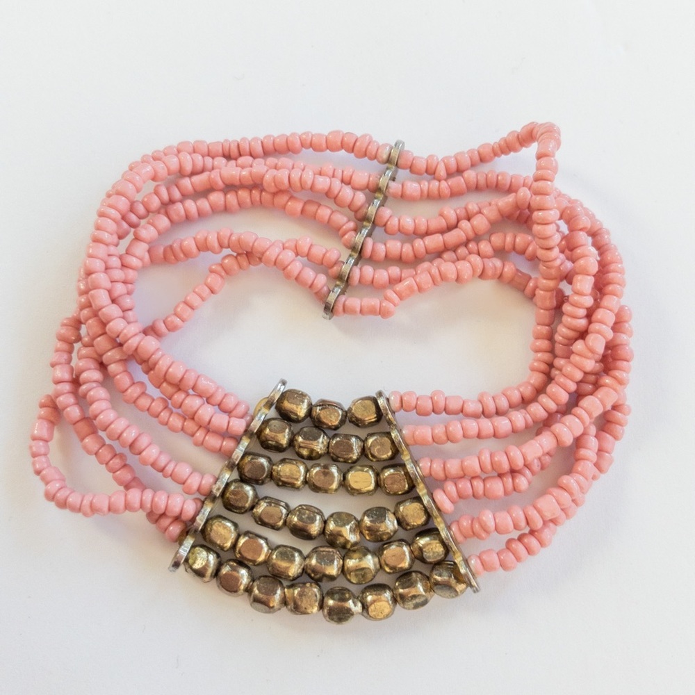 Pink mixed bead bracelet
